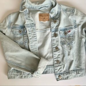 Cropped Denim Jacket! | Holister